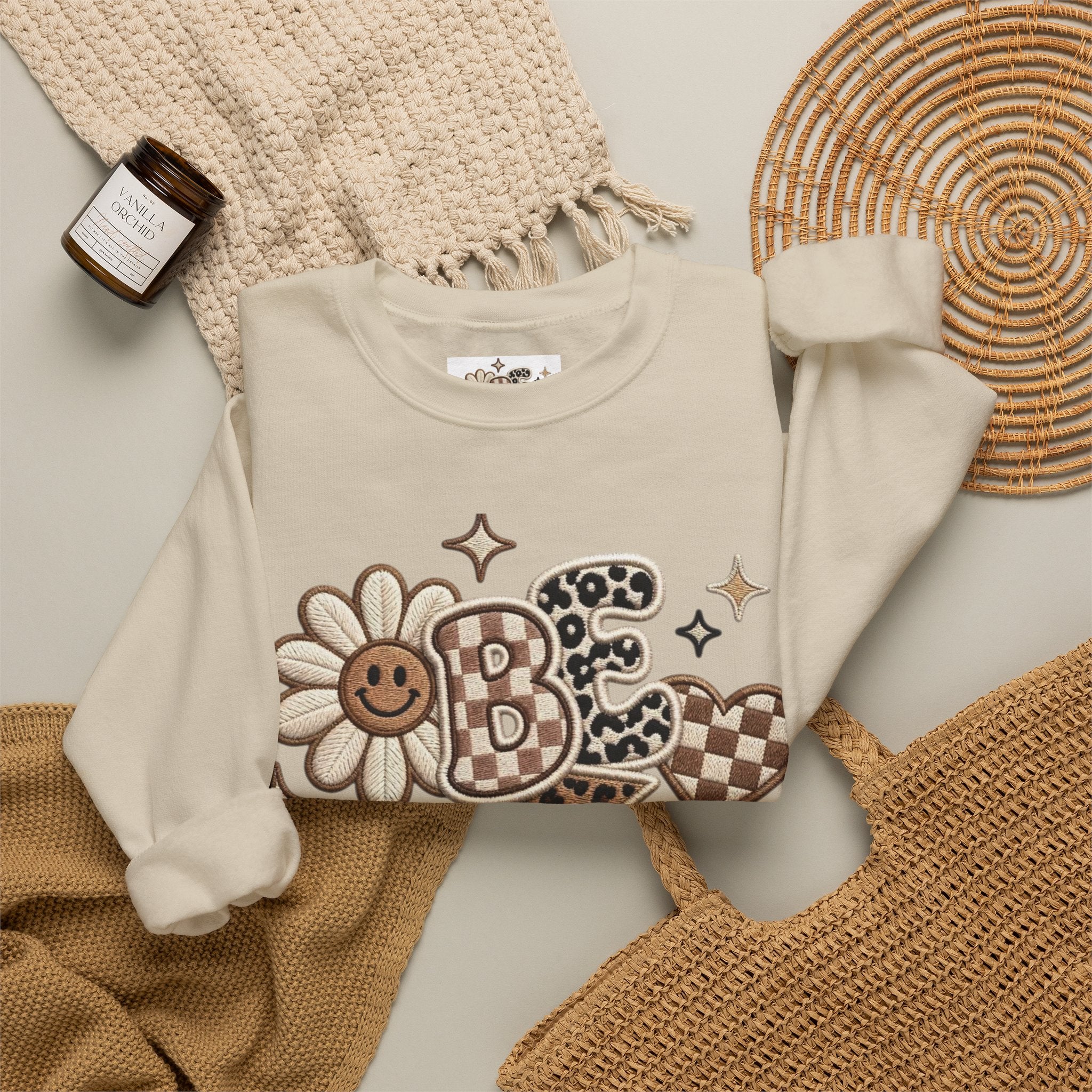 Be Kind Floral Crewneck Sweatshirt — Retro Daisy Positive Message
